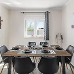 Дом отдыха Three-Bedroom Holiday Home In Porec