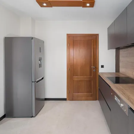 3 Bedroom Lovely Home In Porec * Porec