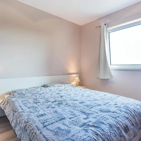 3 Bedroom Lovely Home In Porec *
