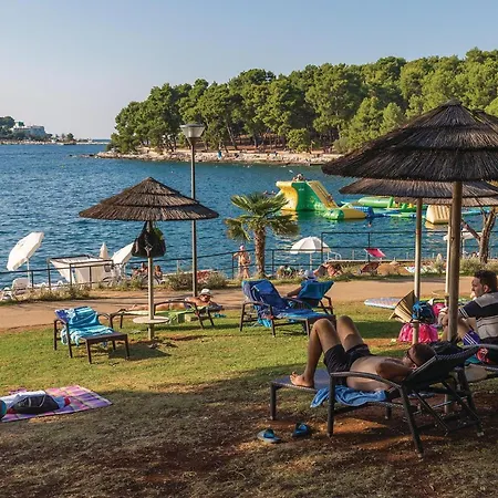 3 Bedroom Lovely Home In Porec *